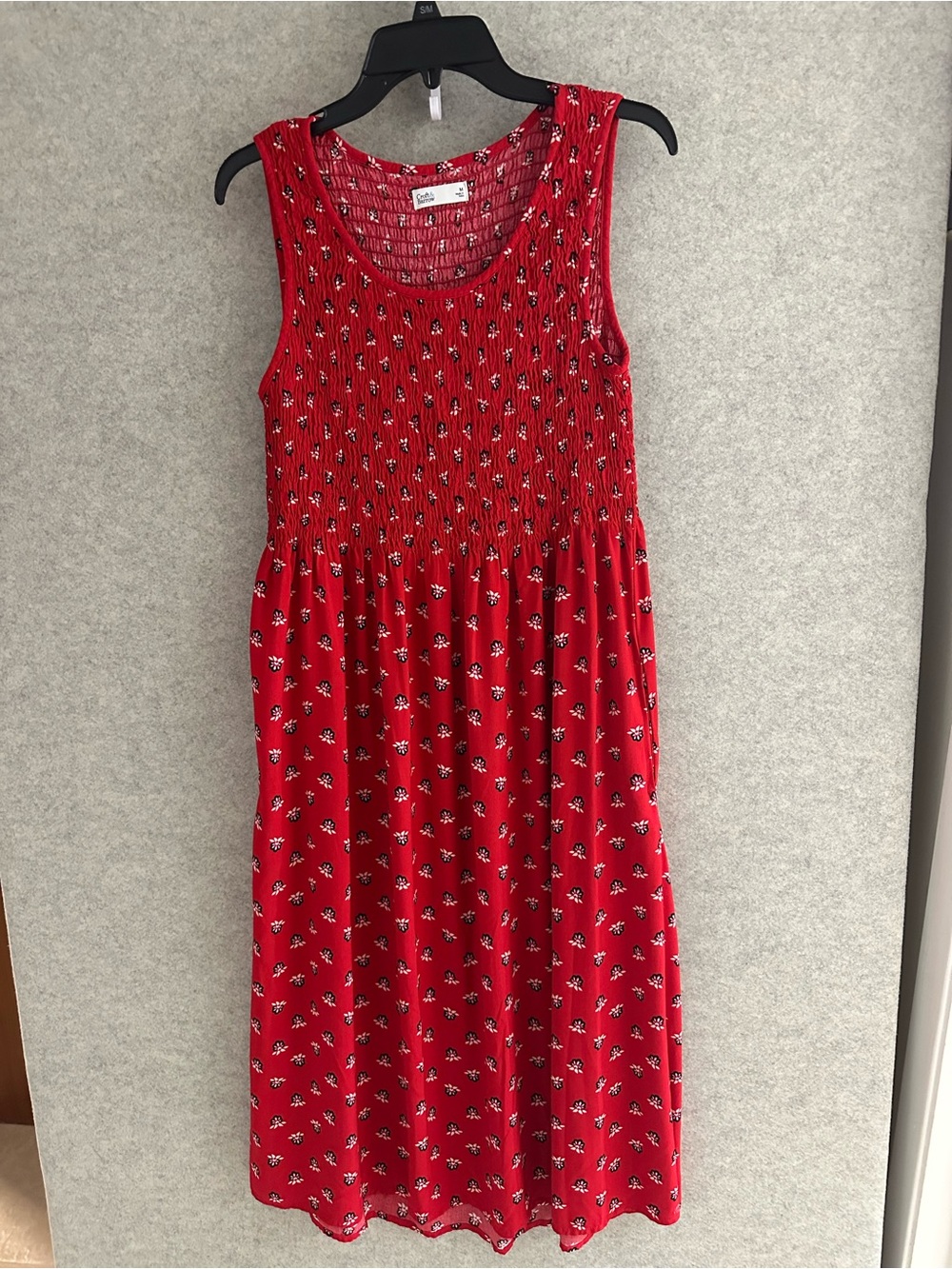 croft & barrow Red Sleeveless Smocked Floral Summer Dress